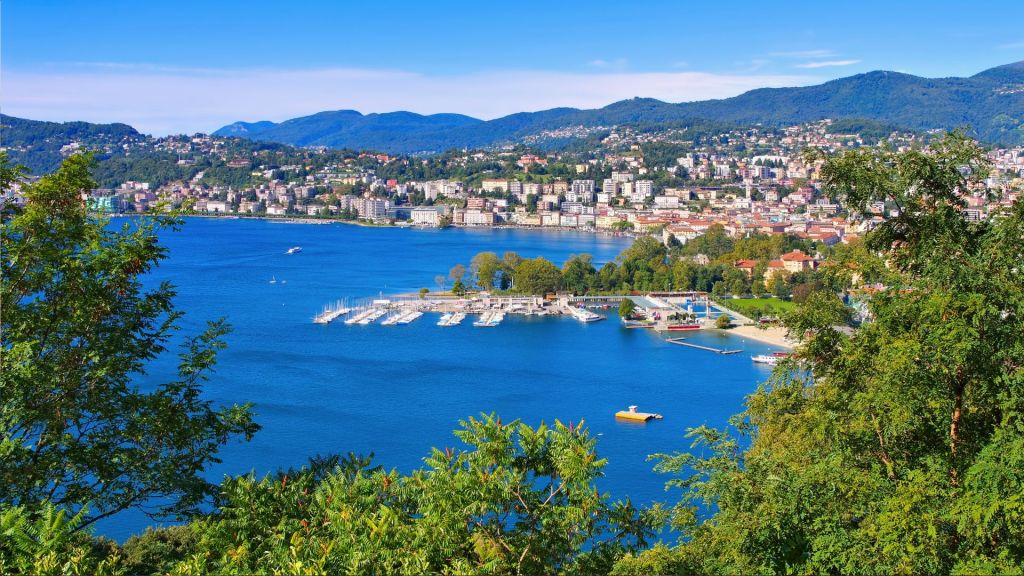 …a predicar la pace e a bandir la&nbsp;guerra!!